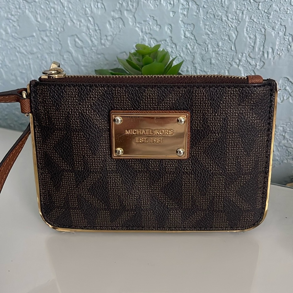MK wristlet, brown